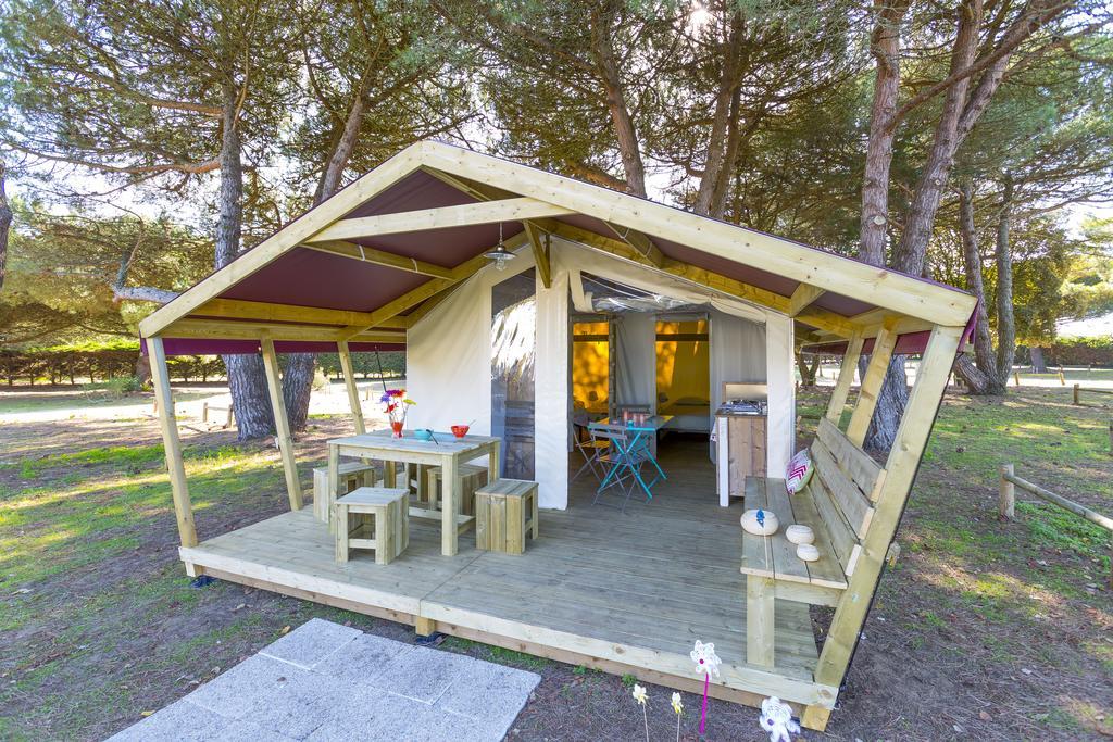 Camping Les Genets 호텔 Penmarcʼh 외부 사진