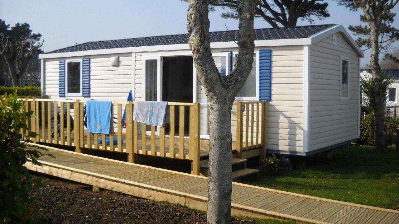 Camping Les Genets 호텔 Penmarcʼh 외부 사진